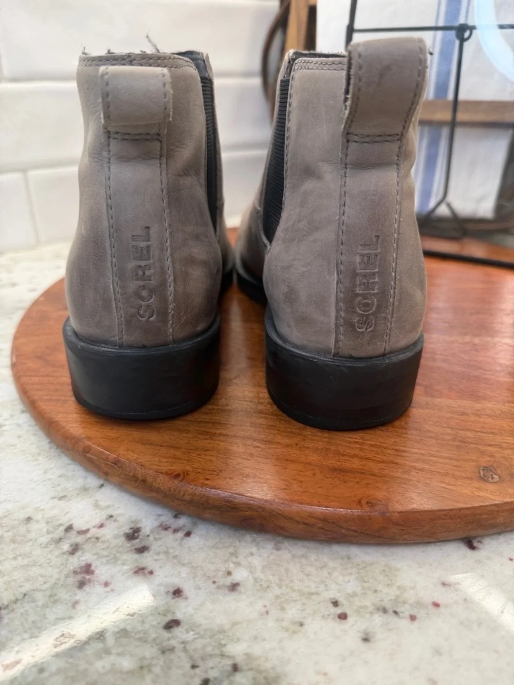 SOREL Women's Emelie II Waterproof Chelsea Boots in a Quarry/Black